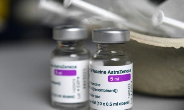 FRANCE - Des députés prêts à se faire vacciner avec AstraZeneca pour rétablir "la confiance"
