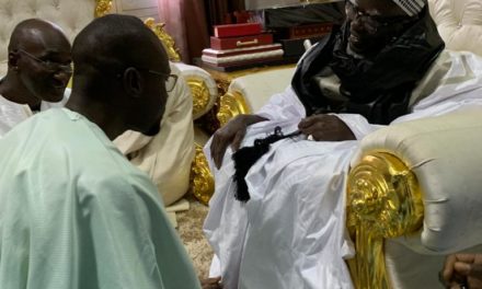 TOUBA  - Sonko reçu par Serigne Mountakha