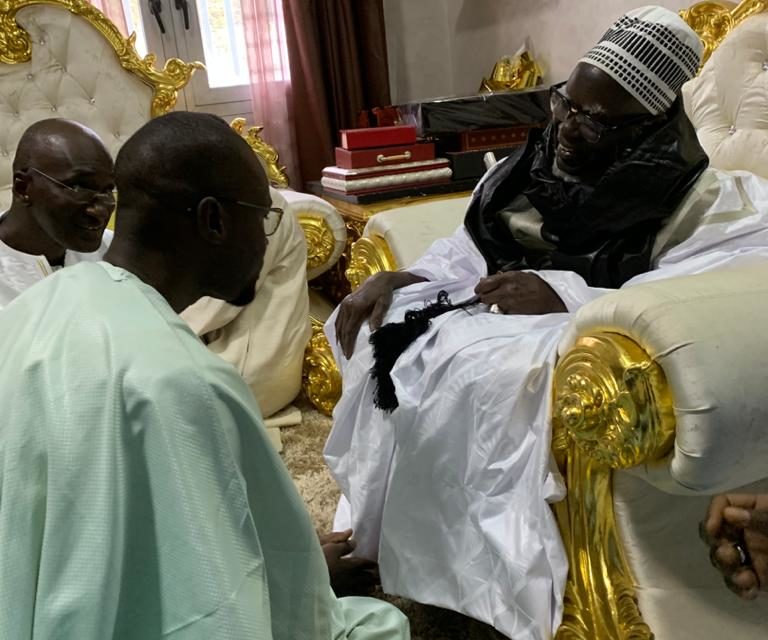 TOUBA  - Sonko reçu par Serigne Mountakha