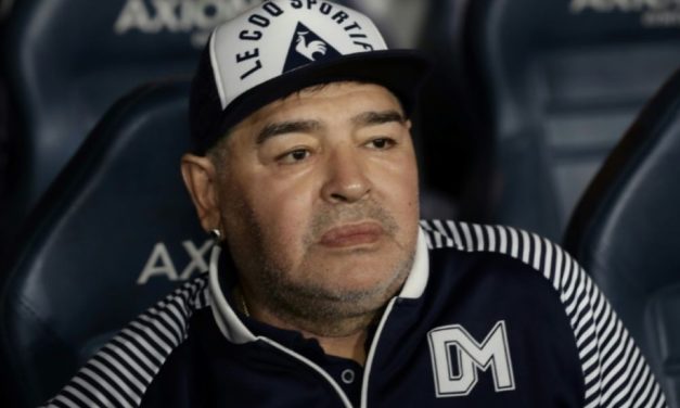 ARGENTINE - Maradona a agonisé, "abandonné à son sort" selon des experts médicaux