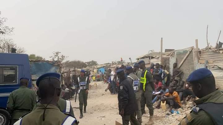 AXE MERMOZ-OUAKAM - La gendarmerie interpelle plus de 800 individus