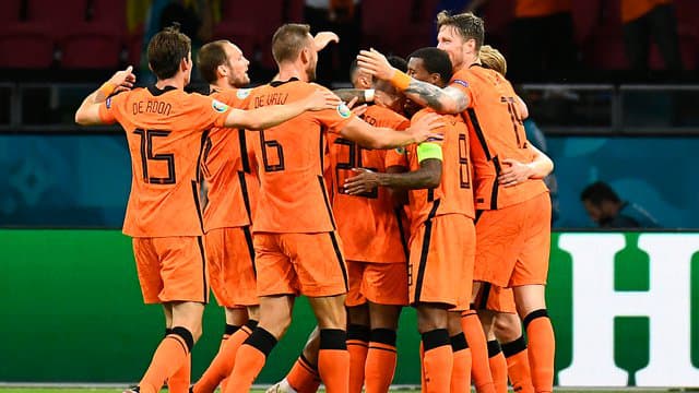EURO - Les Oranje s'offrent l'Ukraine (3-2)
