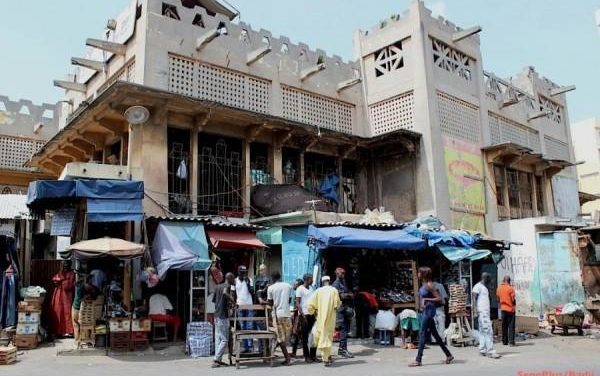 PAR KADIALY GASSAMA - MARCHÉ SANDAGA - Un monument historique à reconstruire