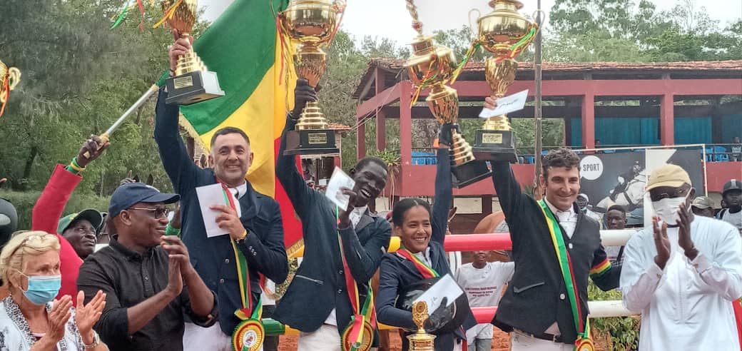 ÉQUITATION - Les Écuries Hann Marinas sur le toit du Sénégal