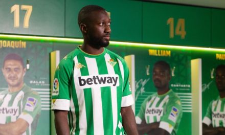 BETIS SÉVILLE - Sabaly out pour plusieurs semaines !