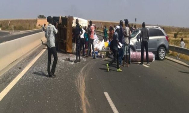 ACCIDENT SUR L’AUTOROUTE ILLA TOUBA- 7 membres d’un même Dahira décèdent sur le coup