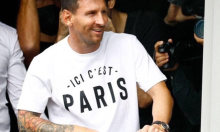 OFFICIEL - Messi atterrit à Paris !