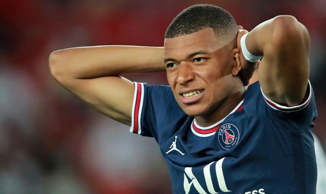 PSG - Riolo accule Mbappé