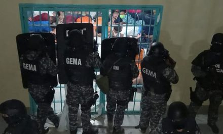 ÉQUATEUR - Des affrontements entre gangs rivaux font plus de 100 morts dans une prison