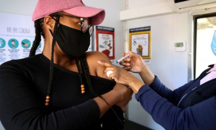 Moins de 3,5% d’Africains vaccinés contre le COVID-19, selon CDC en Afrique