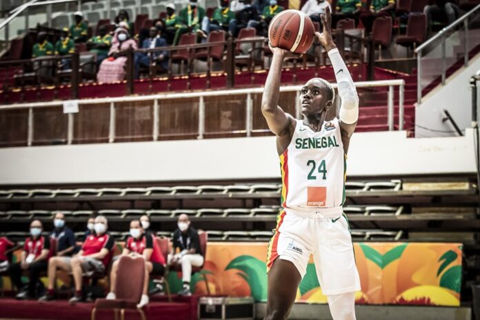 AFROBASKET 2021 - Les "Lionnes" marchent sur les Guinéenes (100-31)