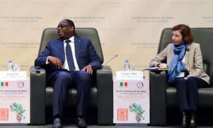 Américains et Européens en force au Forum de Dakar