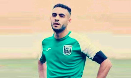 ALGERIE - Le footballeur Sofiane Loukar meurt en plein match