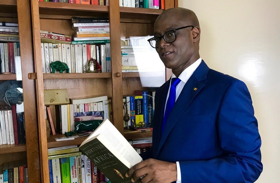 NON-VIOLENCE - Thierno Alassane Sall déchire la charte