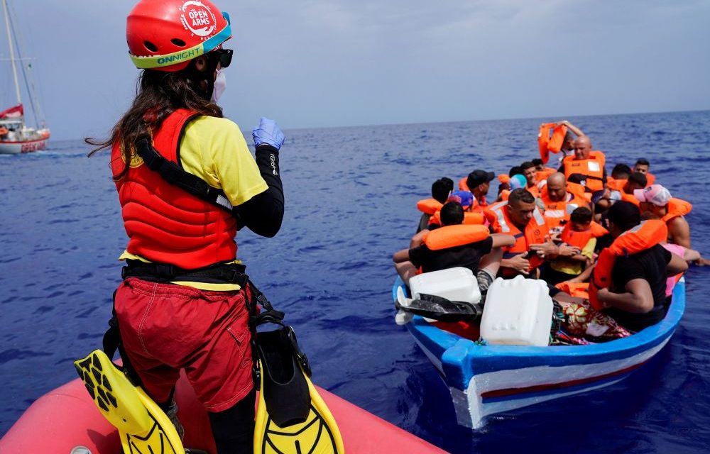 Plus de 4.400 migrants morts en mer en tentant de gagner l’Espagne en 2021, selon un ONG