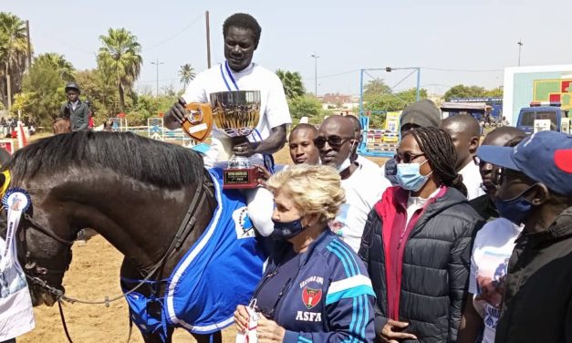 ÉQUITATION - Le bel hommage du couple El Makhtar-Evans à feu Khadim Sène