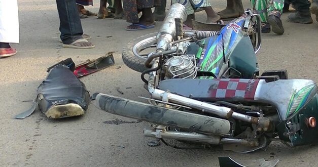 TAMBA - 2 morts dans une collision entre un véhicule et une moto jakarta