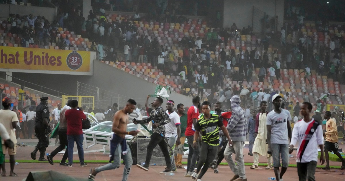 NIGÉRIA-GHANA - Un médecin de la FIFA trouve la mort lors des émeutes à la fin du match