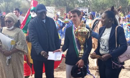 ÉQUITATION/JOURNÉE DE LA FEMME - Arnaud Rosière s'offre le Grand Prix, Aziz Paye brille dans l'Élite