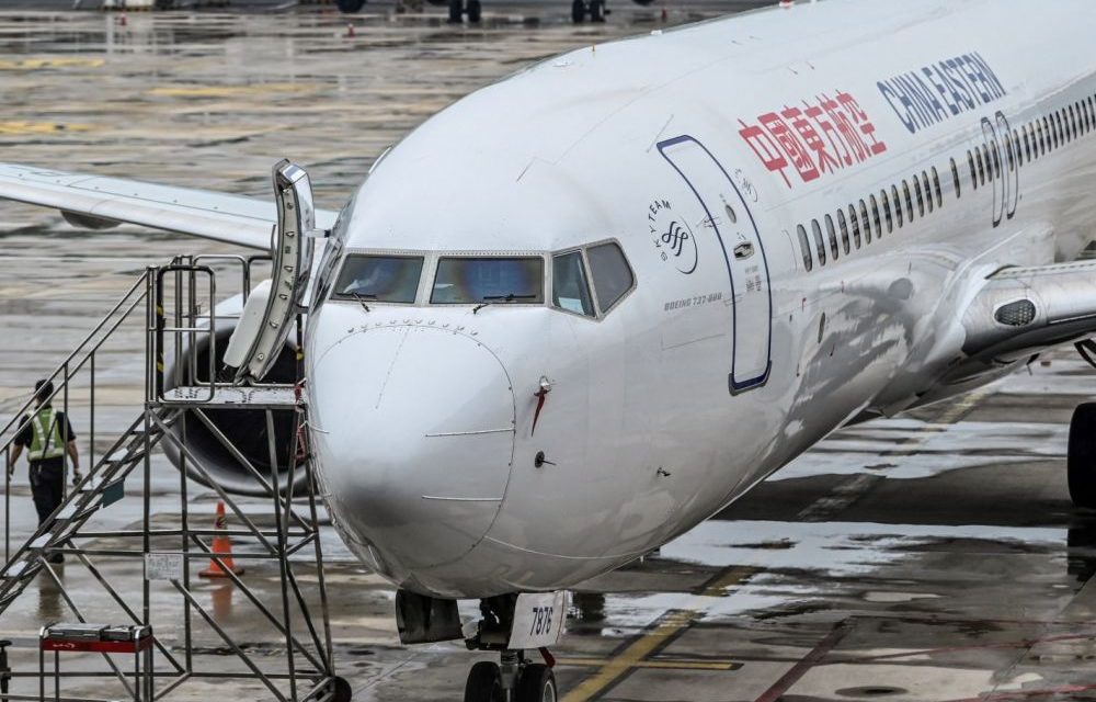 CHINE - Un Boeing 737 avec à bord 132 personnes s'écrase