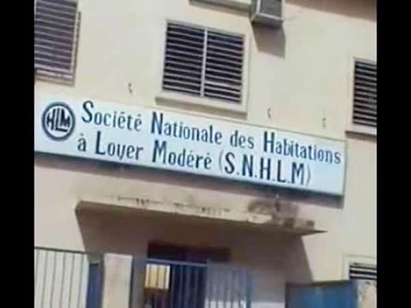 SOUPCONS DE MALVERSATIONS A LA SN HLM -  Une syndicaliste porte plainte contre l'ex-DG
