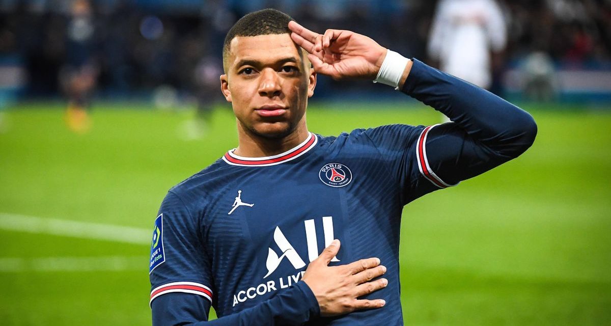 LONGTEMPS COURTISE PAR LE REAL - Mbappé reste à Paris