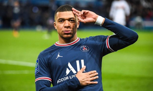 LONGTEMPS COURTISE PAR LE REAL - Mbappé reste à Paris