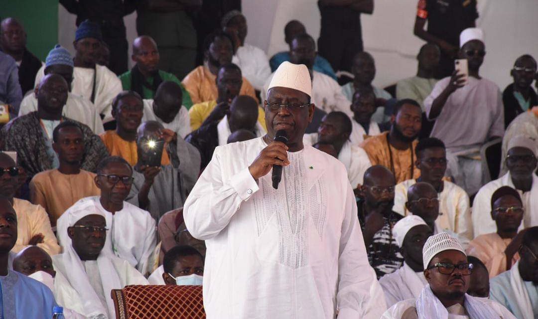 EN VISITE À LA MOSQUÉE MASSALIKOUL JINANE - Macky Sall promet une morgue et un poste de santé