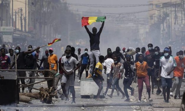 ARRESTATION DE SONKO - Des affrontements signalés dans quelques quartiers