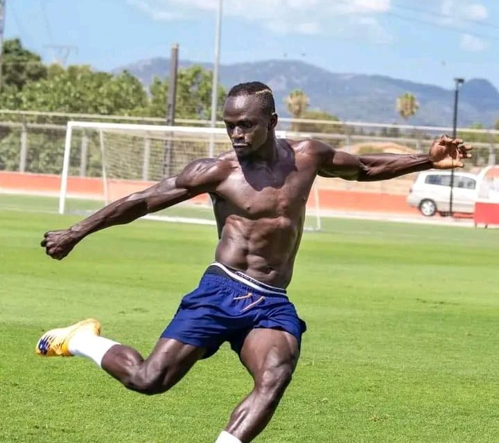 PRÉ-SAISON - Sadio Mané se défonce à l'entraînement (images)