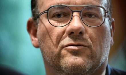 FRANCE - Le ministre Damien Abad visé par une plainte pour tentative de viol