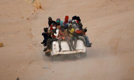 BLESSURES GRAVES, FEMMES VIOLEES, ABANDON EN PLEIN DESERT - Msf dénonce les traitements "inhumains" infligés aux migrants expulsés d’Algérie et de la Libye