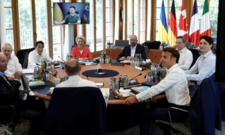 Le G7 annonce durcir ses sanctions contre Moscou avant l'intervention de Zelensky