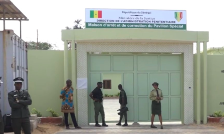 PAVILLON SPECIAL DE L'HOPITAL LE DANTEC - Evasion d'un élément de la "Force spéciale"