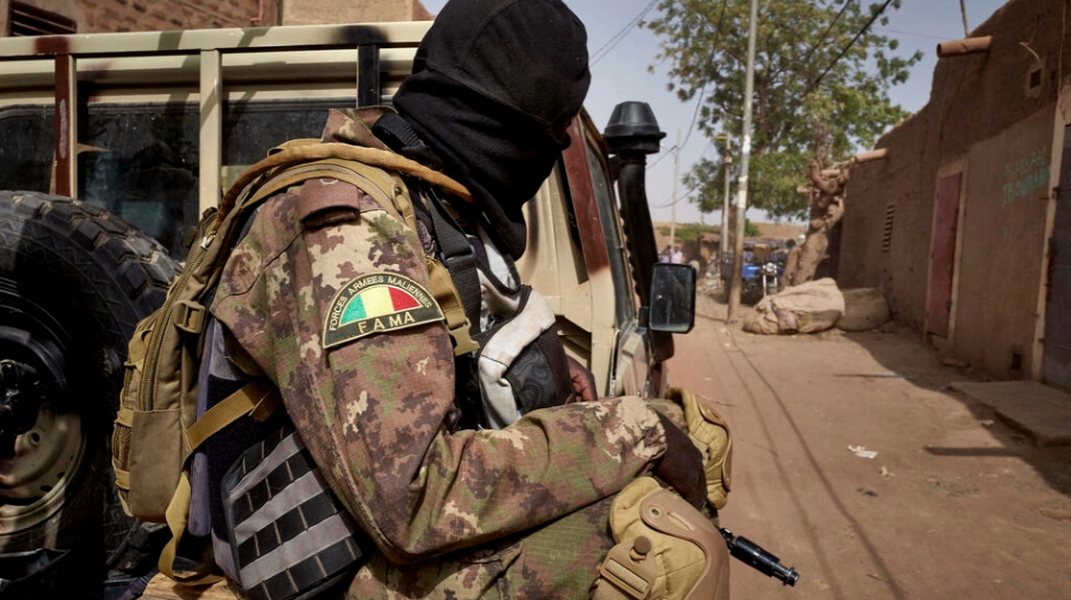 MALI - Des hommes armés s'emparent de deux camps militaires