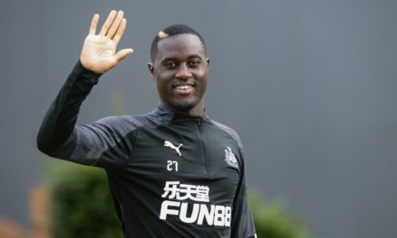 NEWCASTLE - Henri Saivet a pensé à arrêter le foot