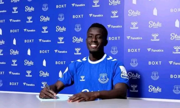 EVERTON - Gana Guèye is back!