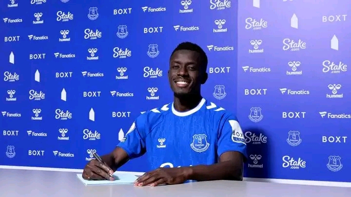 EVERTON - Gana Guèye is back!