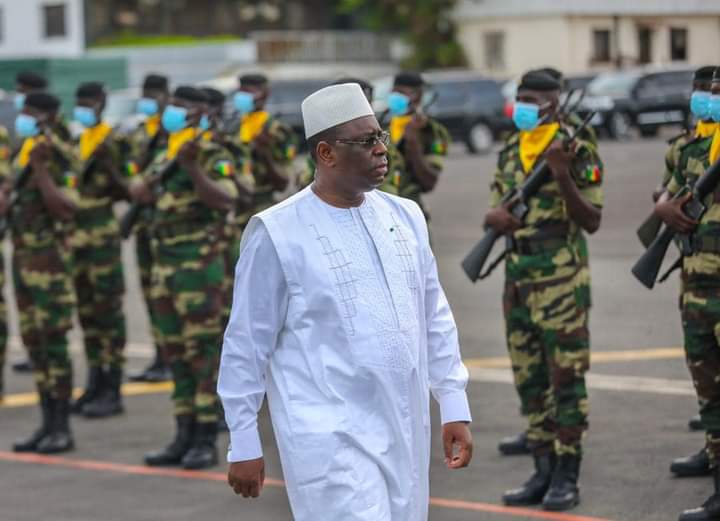 DOCUMENT / ARMEE - Macky change le patron de l'armée de terre et le chef de l'Etat major particulier du Président