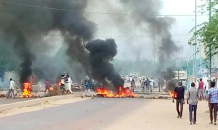 TCHAD - Au moins 50 morts dans des affrontements entre policiers et manifestants
