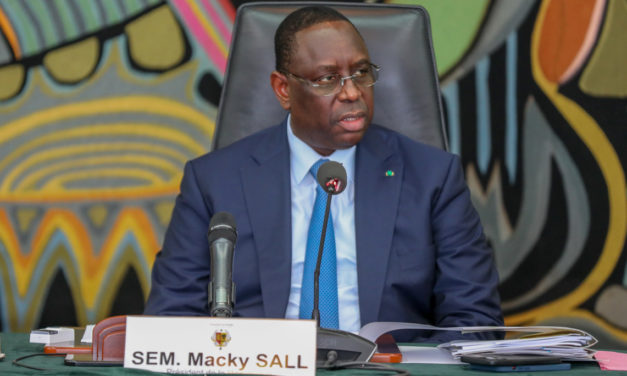 MACKY SALL - "Nul ne doit s’imaginer plus grand ou plus fort que cette nation"