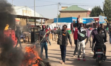 TCHAD - Au moins 30 morts dans des affrontements entre policiers et manifestants