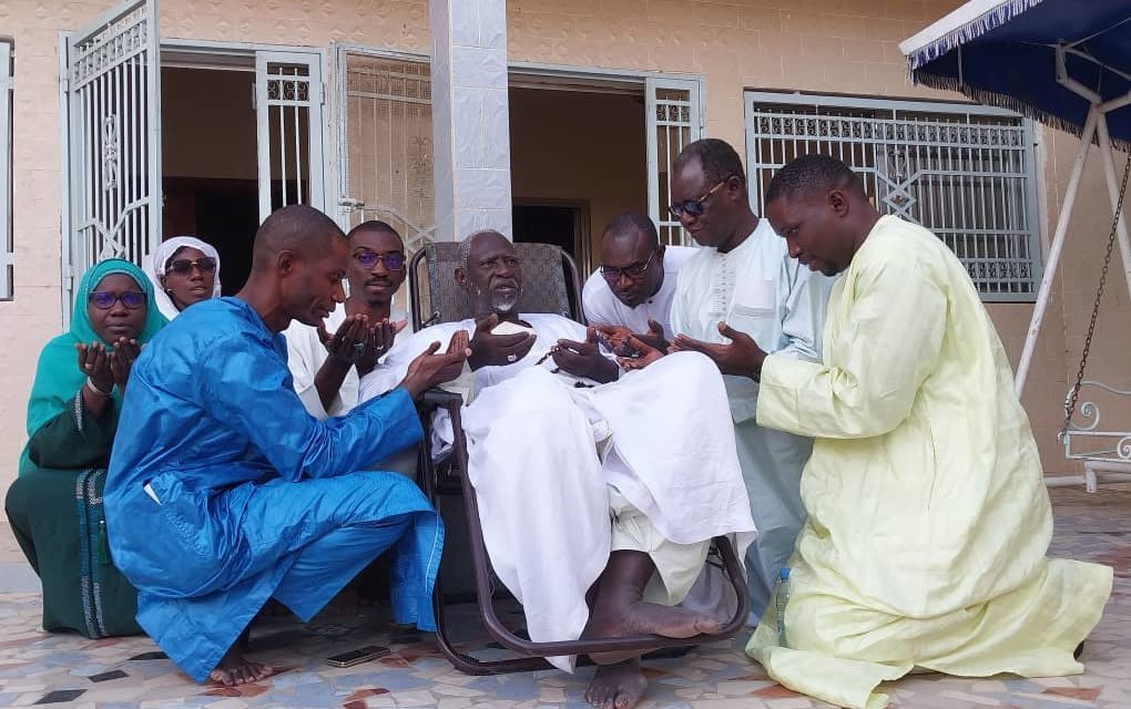 VISITE DE JOURNALISTES A TOUBA - Serigne Mountakha bénit la MPIC et la Cité de la Presse 