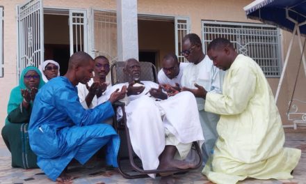 VISITE DE JOURNALISTES A TOUBA - Serigne Mountakha bénit la MPIC et la Cité de la Presse 