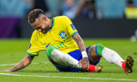 BLESSURE DE NEYMAR - Le Brésil tremble!