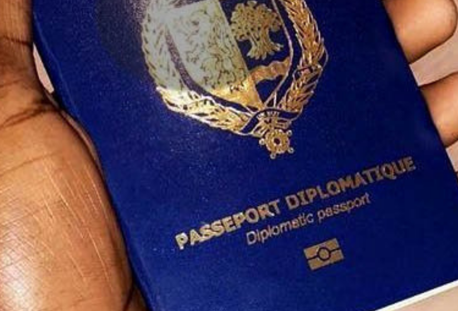 TRAFIC DE PASSEPORTS DIPLOMATIQUES- Les deux gendarmes et leurs acolytes condamnés à un an ferme