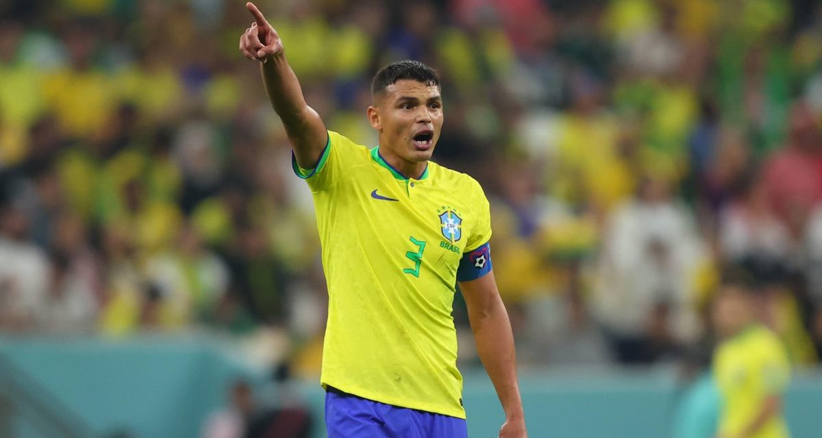 COUPE DU MONDE - Thiago Silva dans la Légende