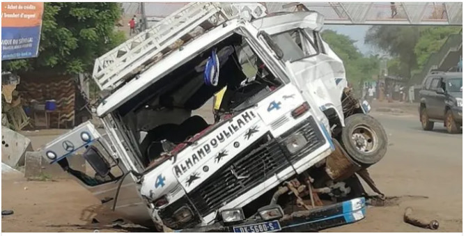 ACCIDENT TRAGIQUE SUR LA ROUTE DE SAKALE -  20 morts !