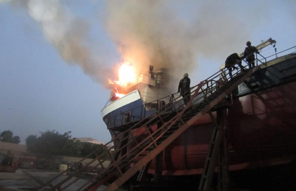 PORT DE DAKAR - Un grave incendie fait un mort et de lourds dégâts 