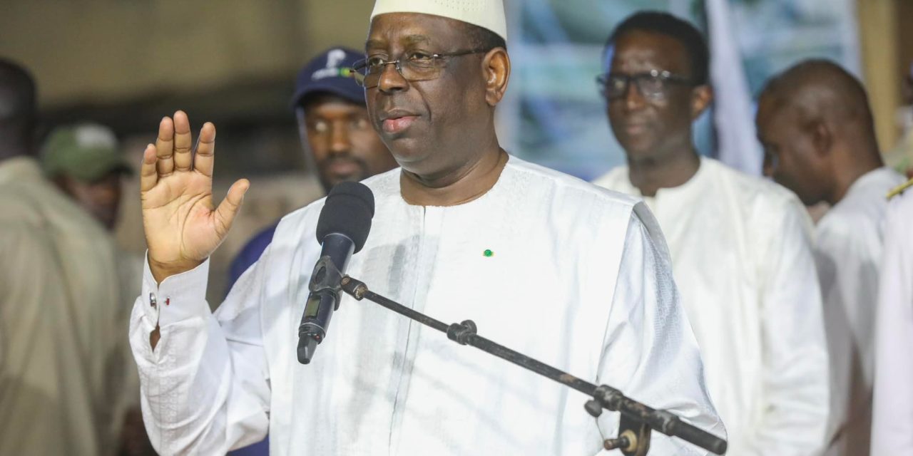 MACKY SALL - AMADOU BA - Le jeu de dupes